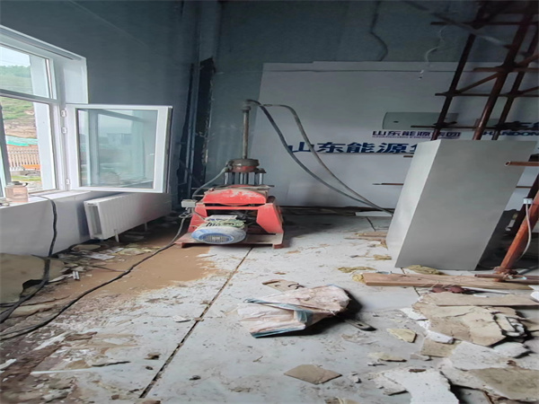 修文地基基础下沉墙体裂缝加固注浆顶升施工